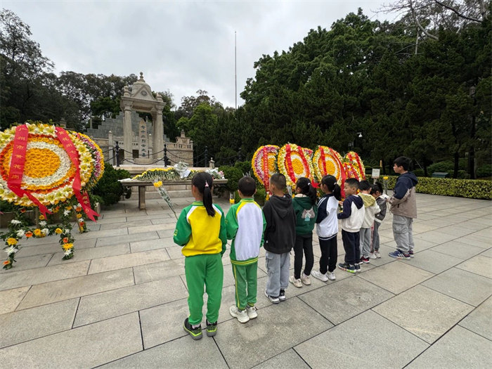緬懷英烈志，傳承民族魂&mdash;黃花崗七十二烈士陵園祭奠活動  -2